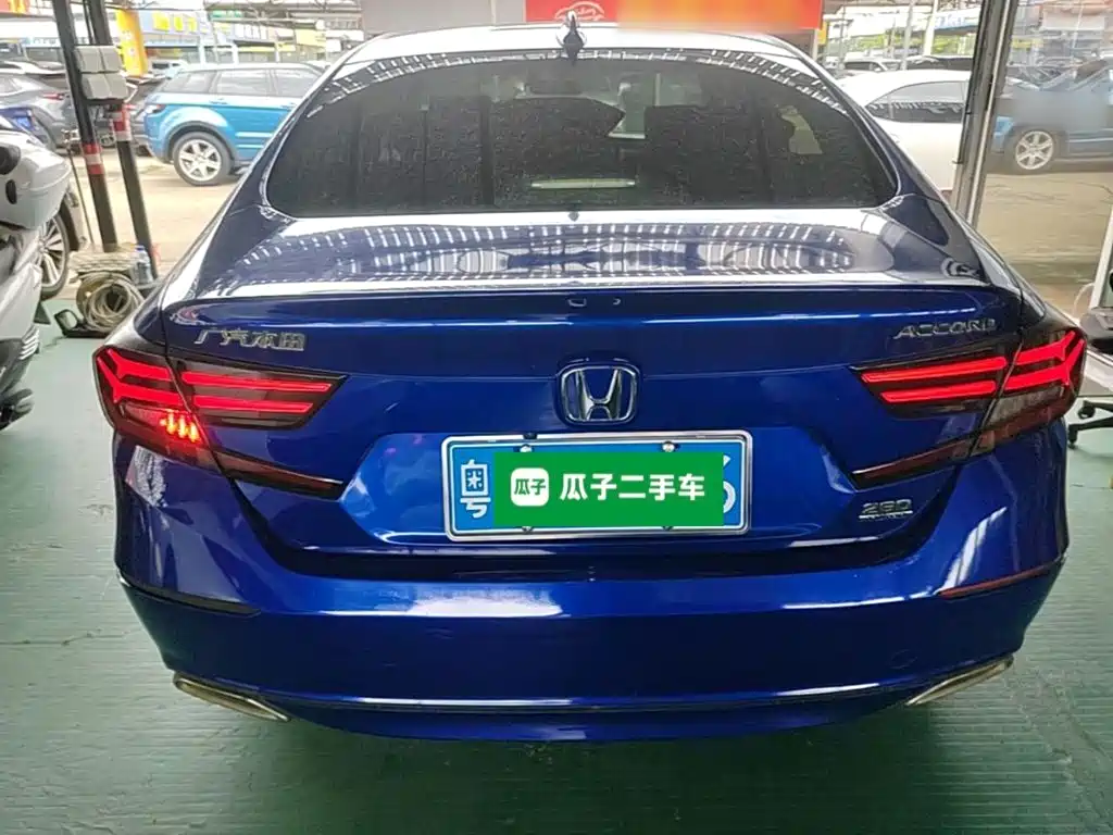 Honda Accord — фото 6