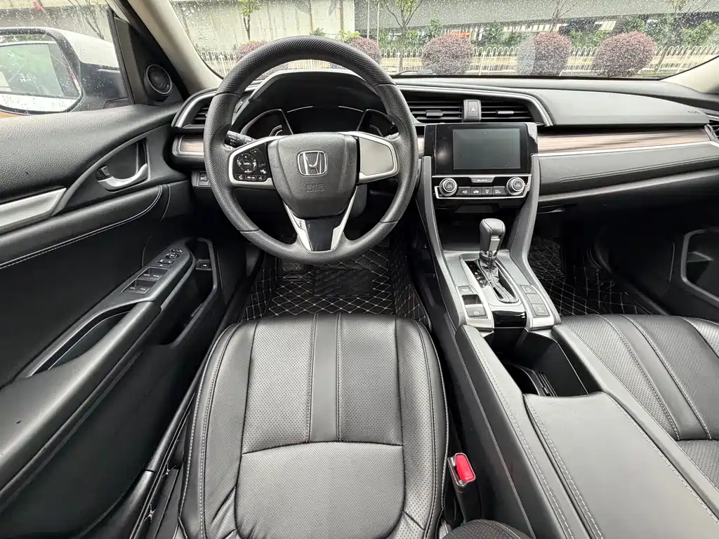 Honda Civic — фото 8