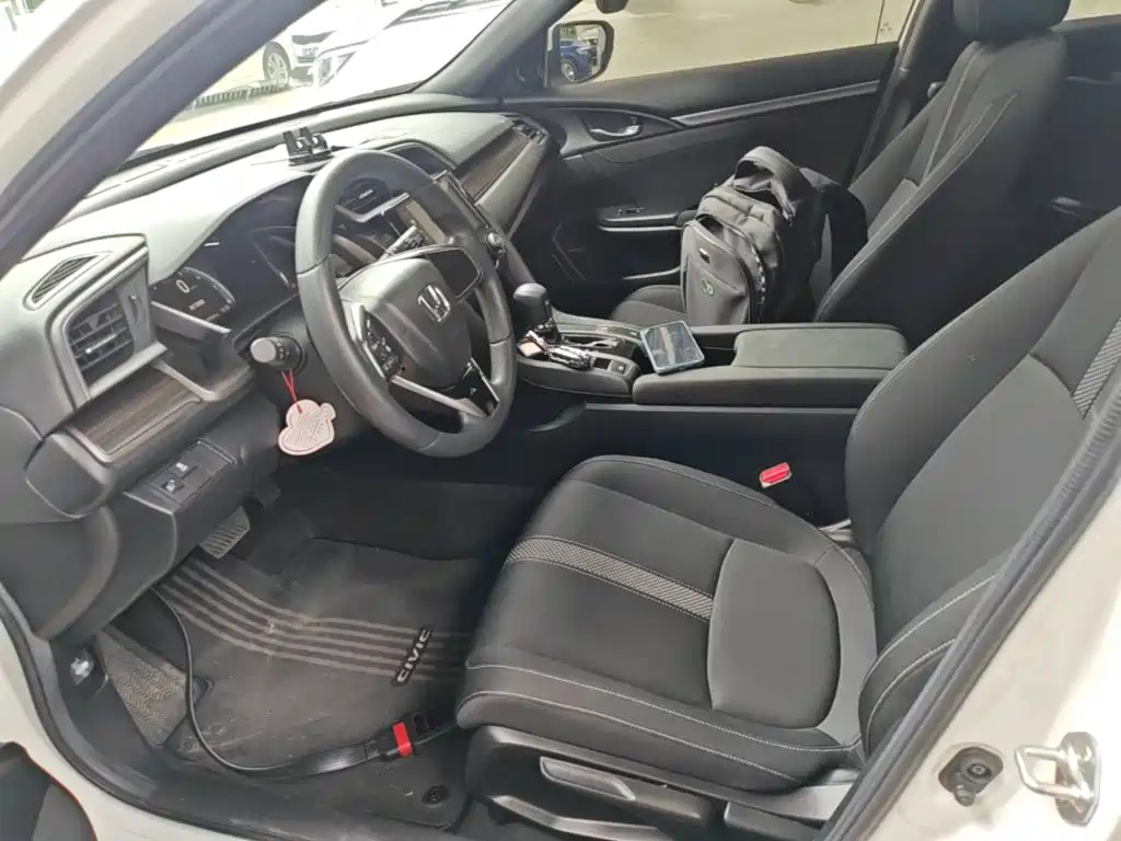 Honda Civic — фото 15