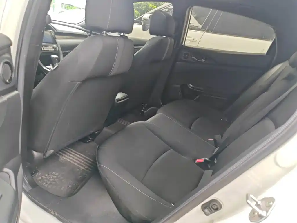 Honda Civic — фото 17