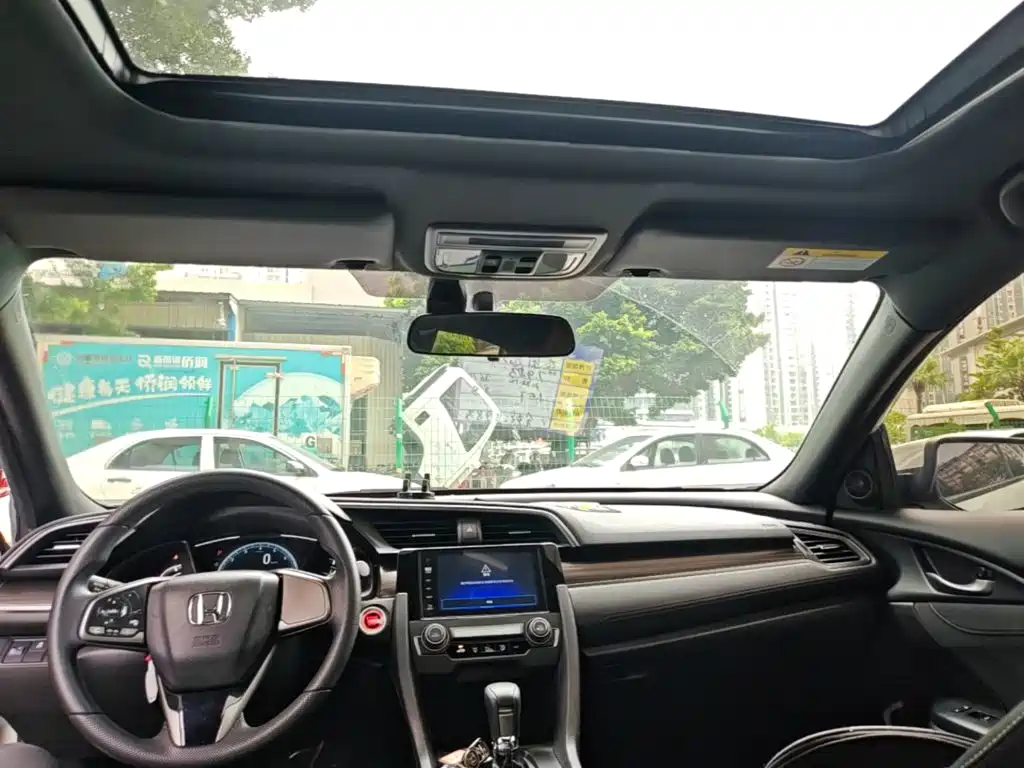 Honda Civic — фото 18
