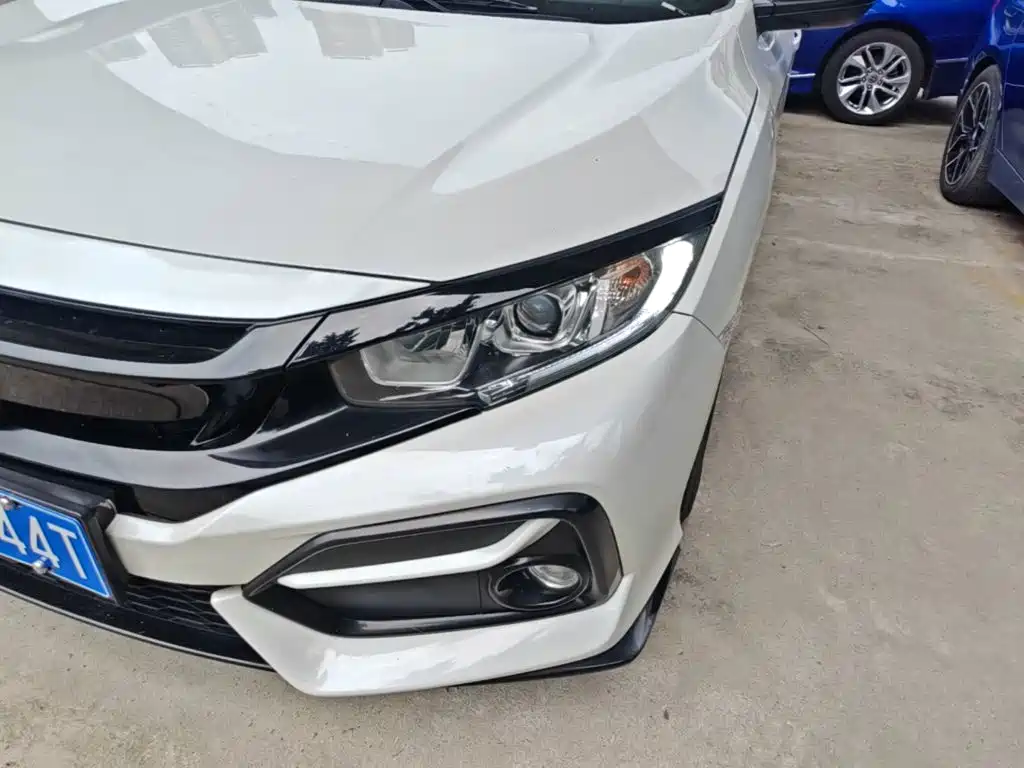 Honda Civic — фото 24