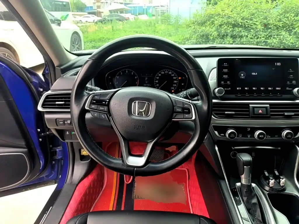 Honda Accord — фото 11
