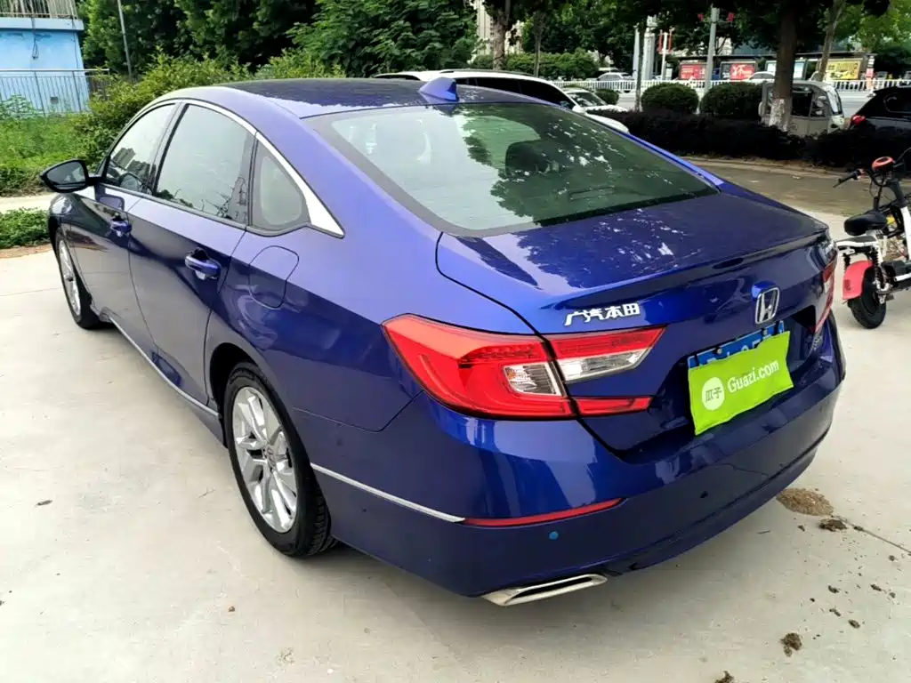 Honda Accord — фото 5