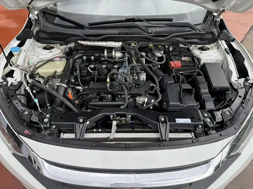 Honda Civic — фото 11