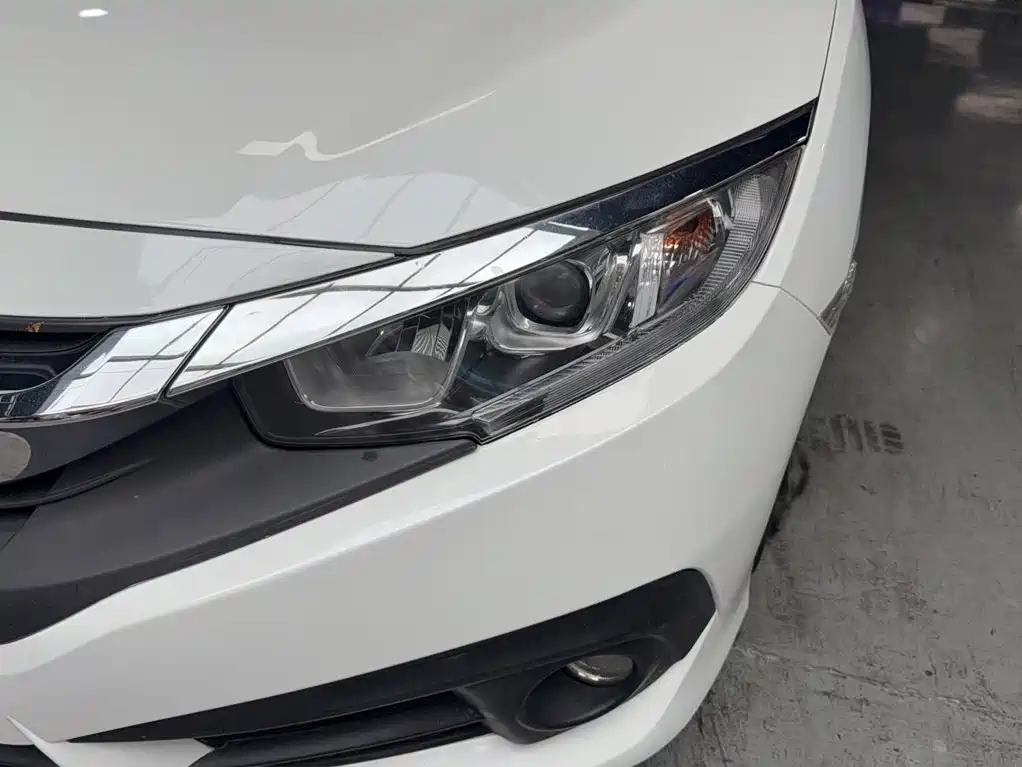 Honda Civic — фото 17