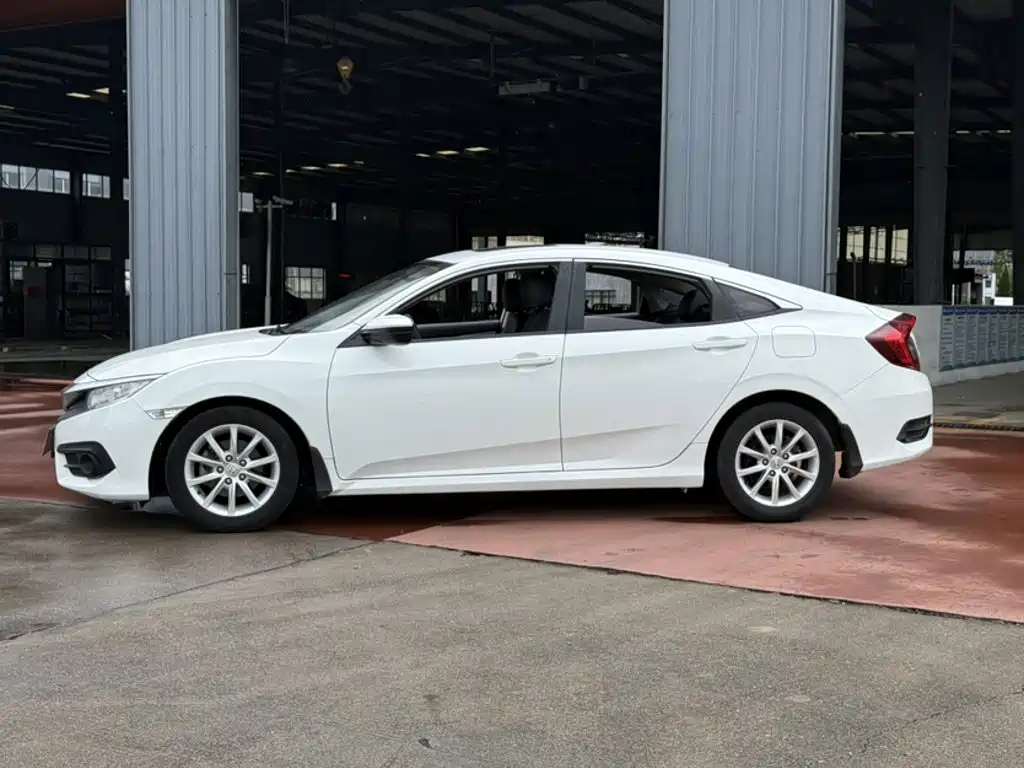 Honda Civic — фото 22