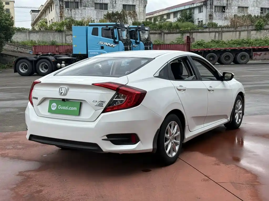Honda Civic — фото 23