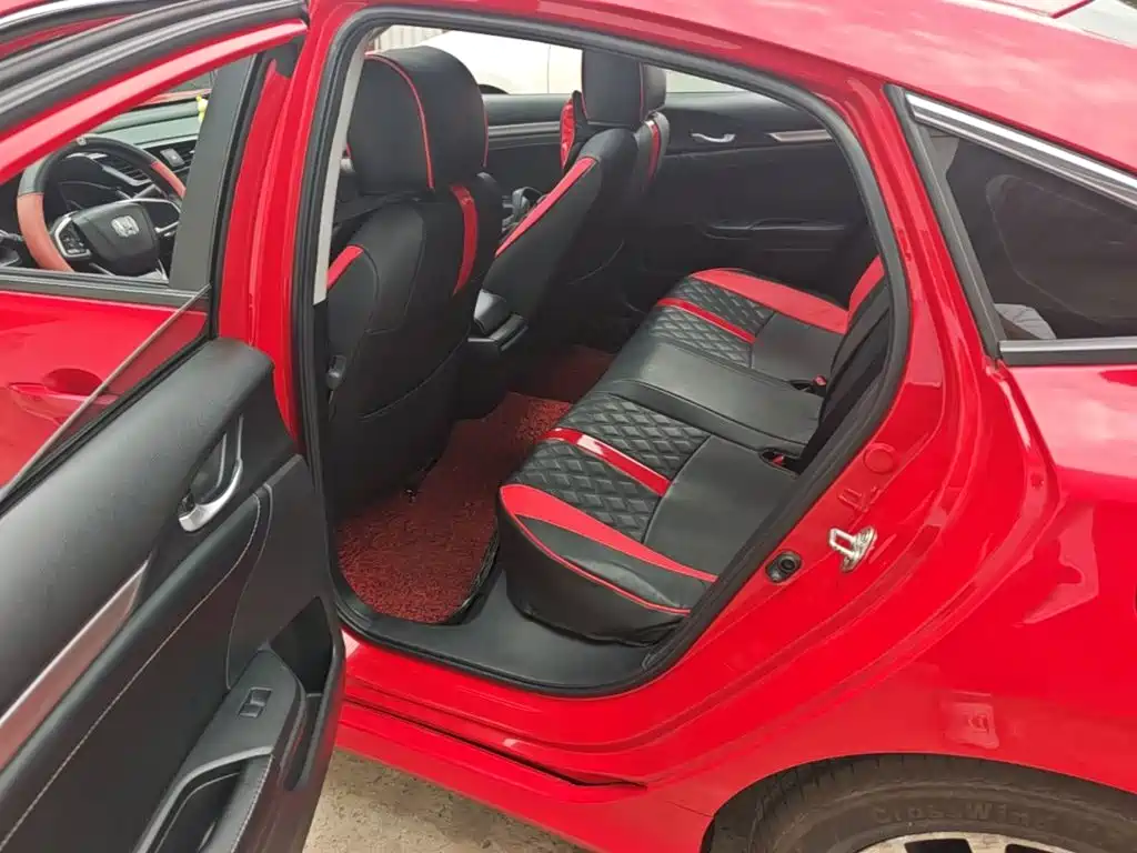 Honda Civic — фото 17