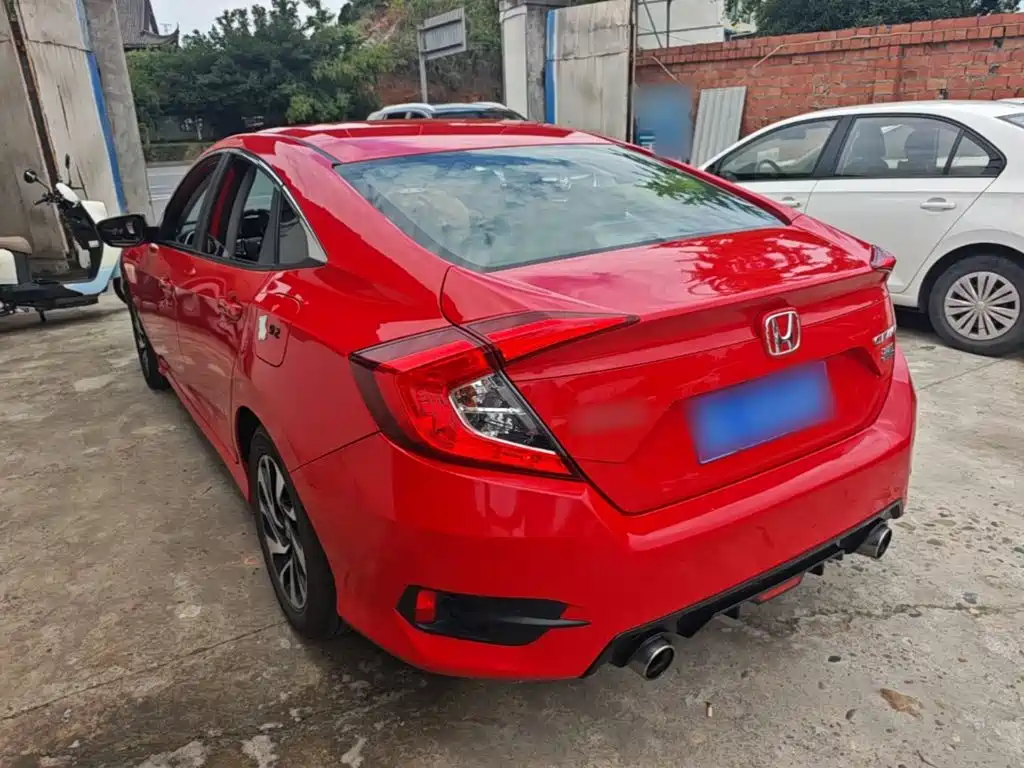 Honda Civic — фото 5