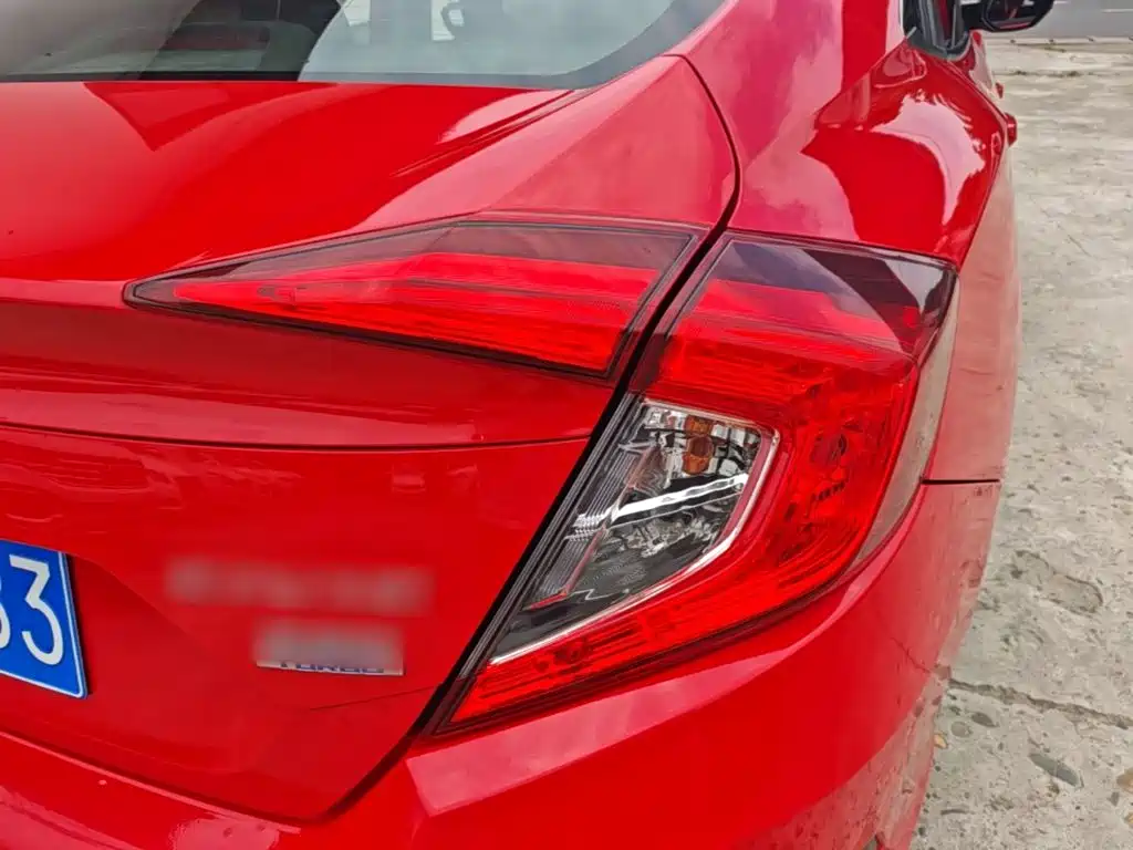 Honda Civic — фото 8