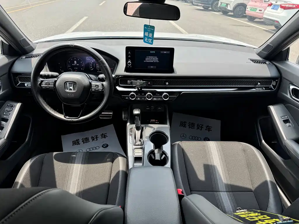 Honda Civic — фото 15