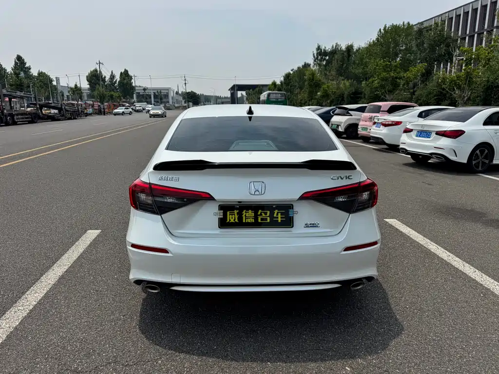Honda Civic — фото 5