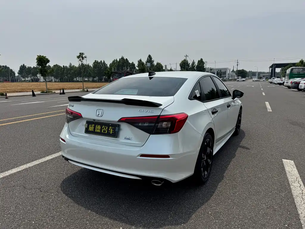 Honda Civic — фото 7