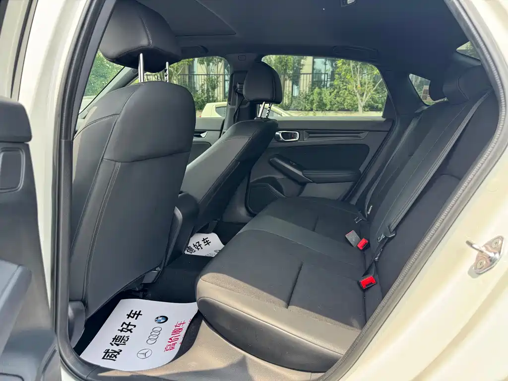 Honda Civic — фото 10