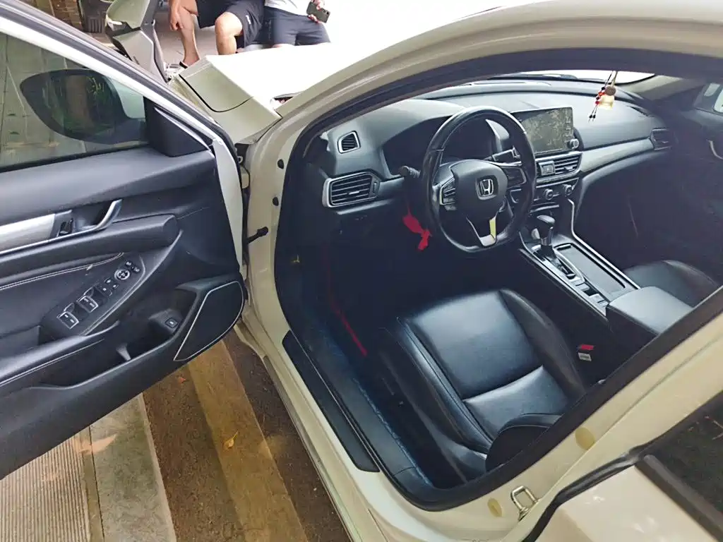 Honda Inspire — фото 14
