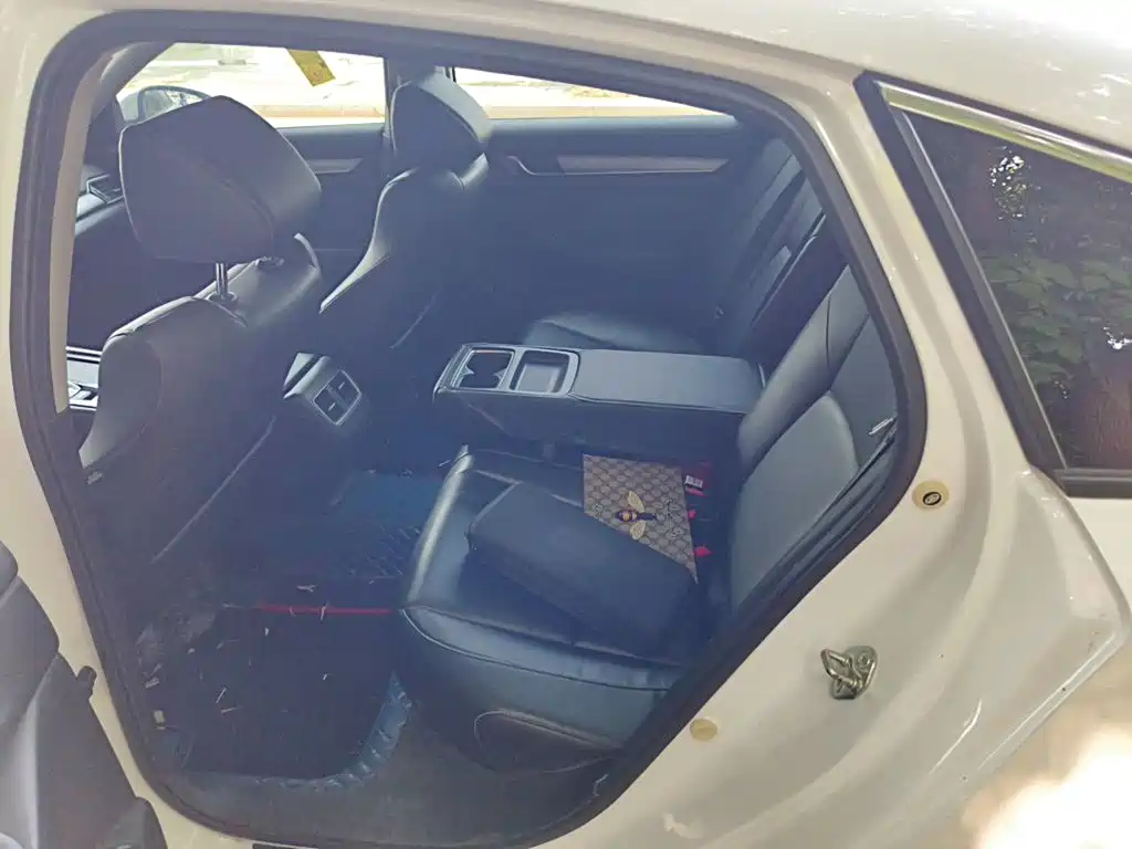 Honda Inspire — фото 15