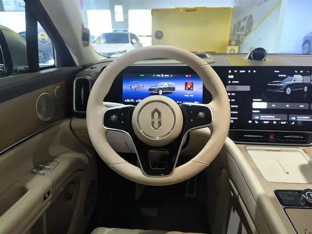 AITO AITO M9 — фото 7