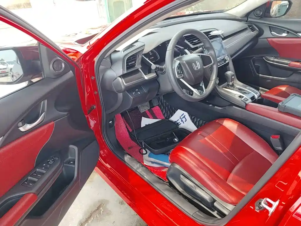 Honda Civic — фото 16