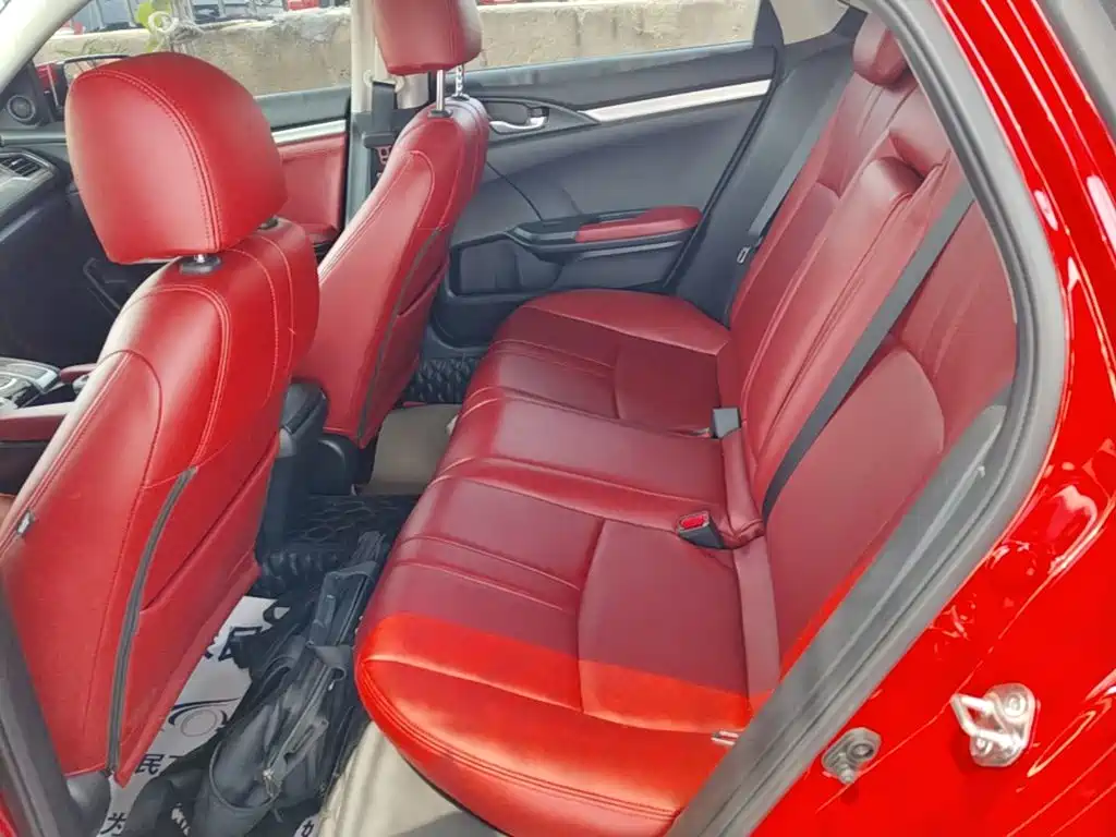 Honda Civic — фото 17