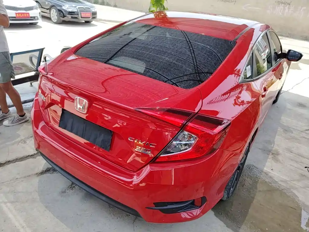 Honda Civic — фото 7