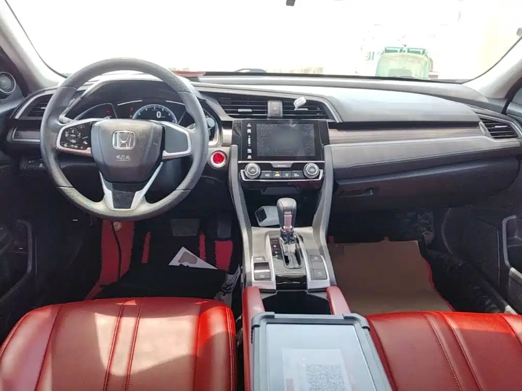 Honda Civic — фото 10