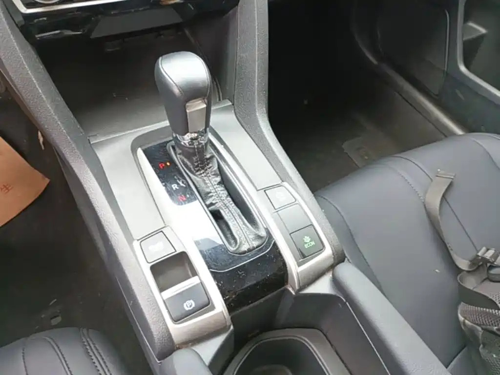 Honda Civic — фото 14