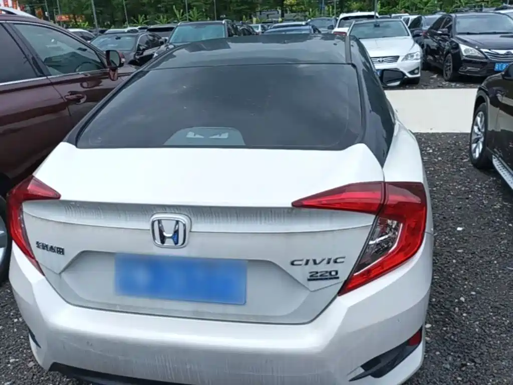 Honda Civic — фото 6