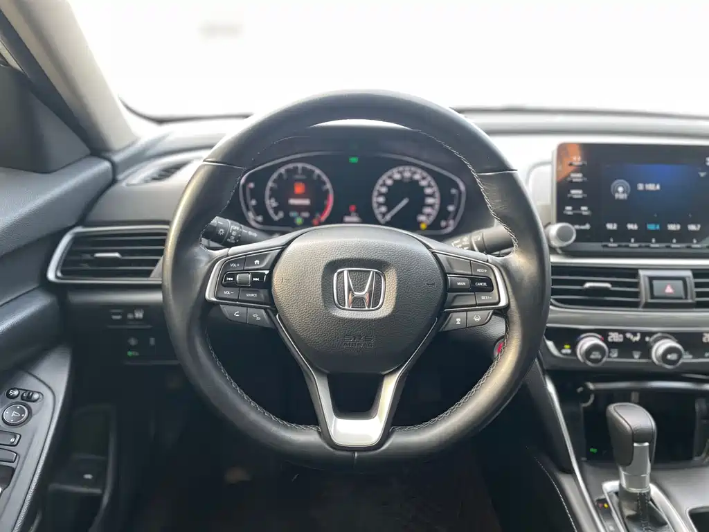 Honda Accord — фото 13