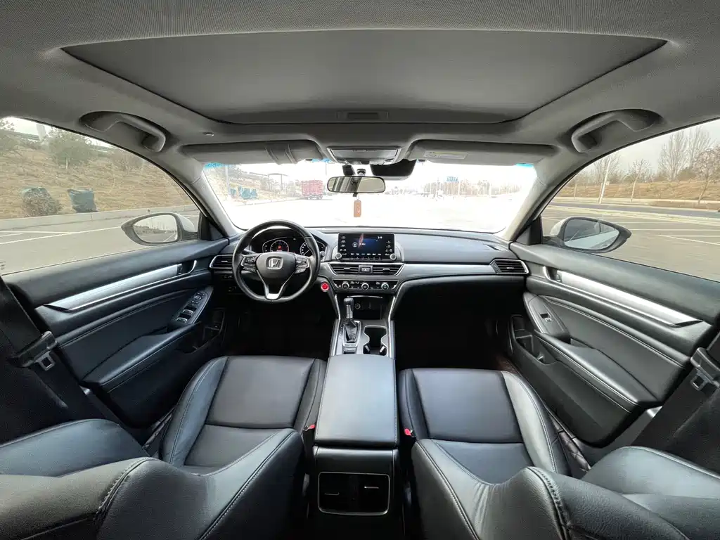 Honda Accord — фото 21