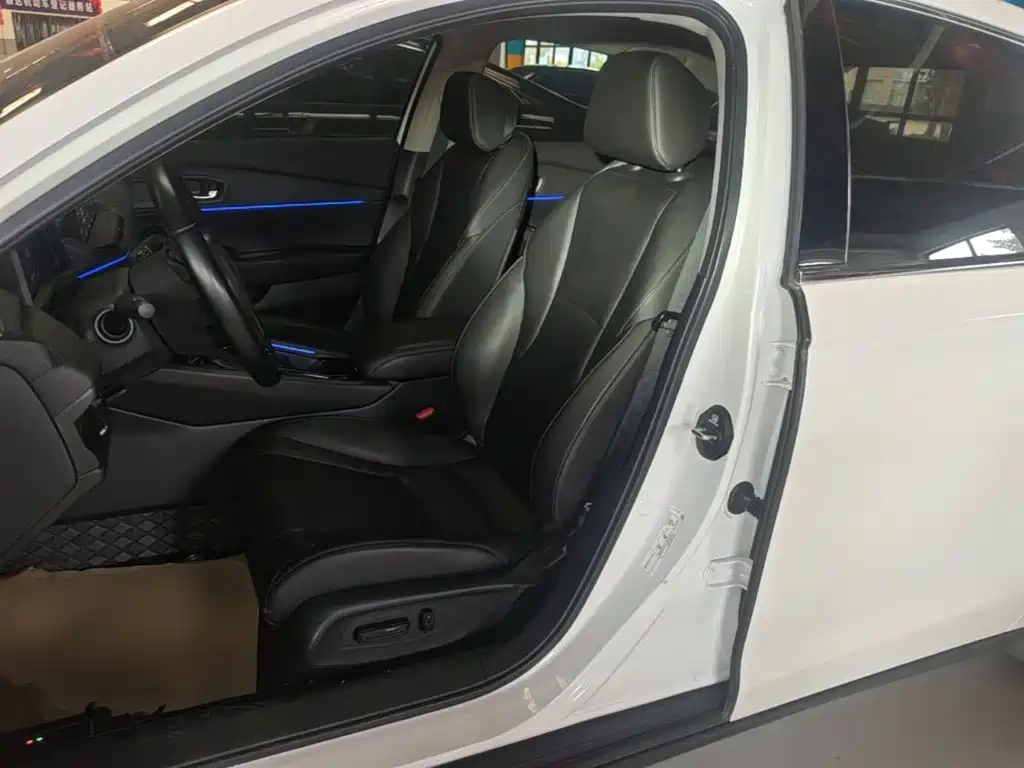 Honda Accord — фото 15