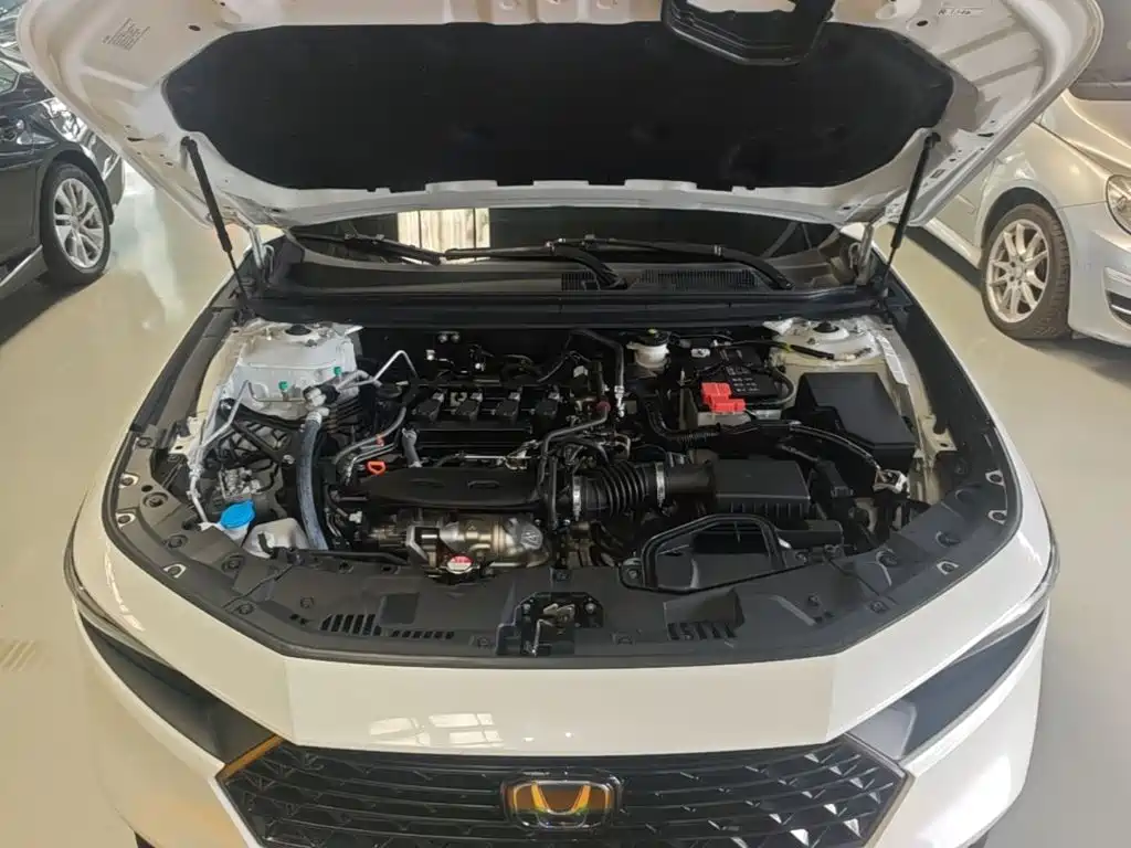 Honda Accord — фото 20