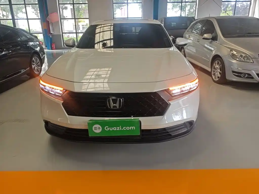Honda Accord — фото 3