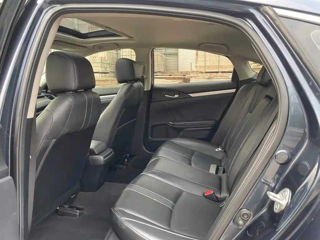 Honda Civic — фото 7