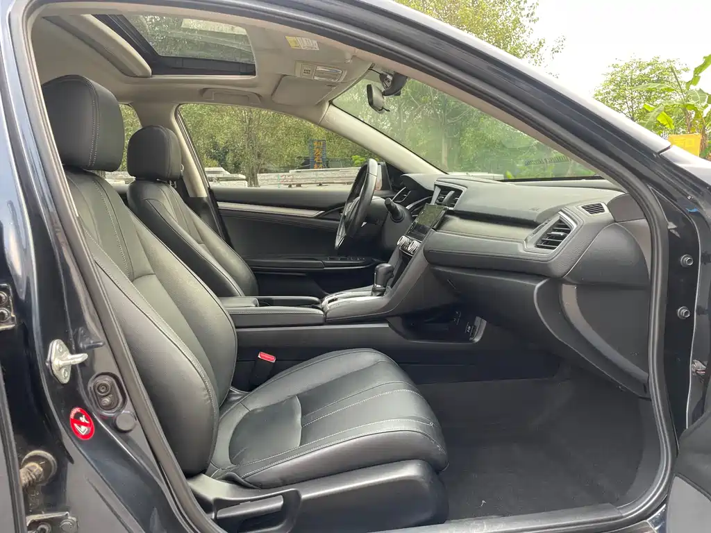 Honda Civic — фото 8
