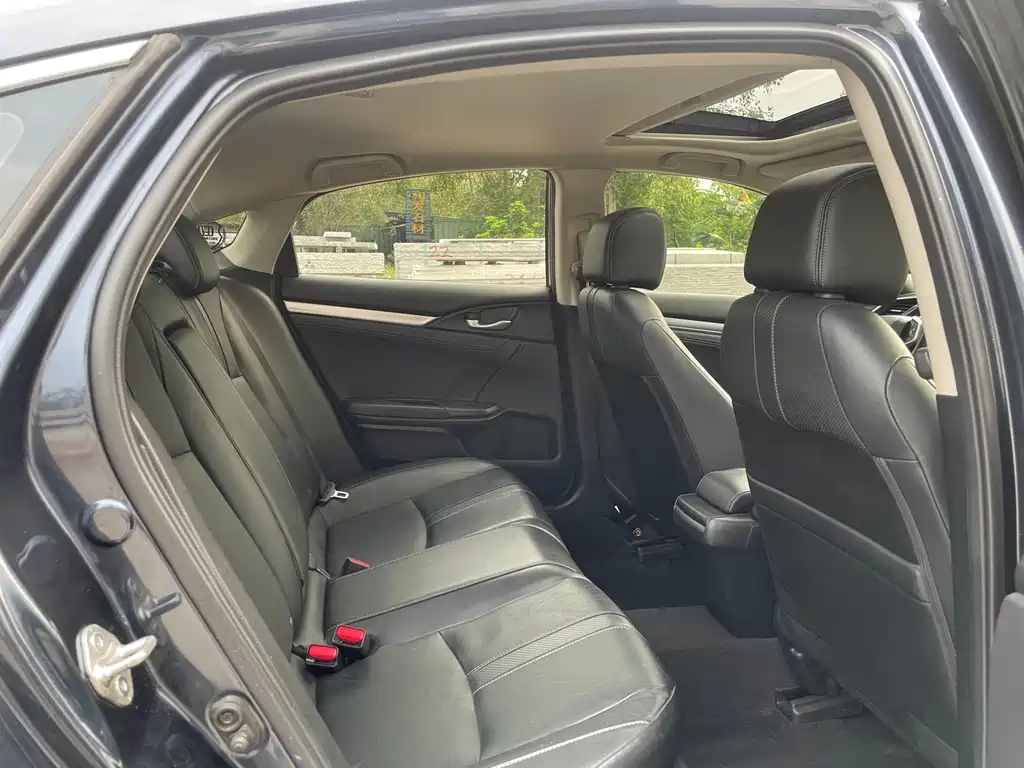 Honda Civic — фото 9