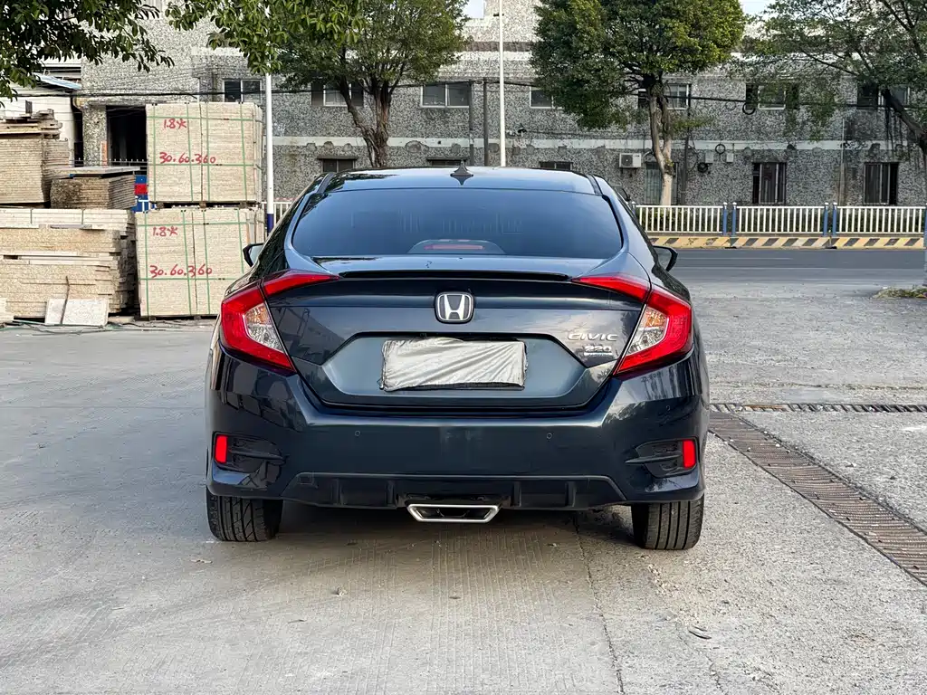 Honda Civic — фото 11