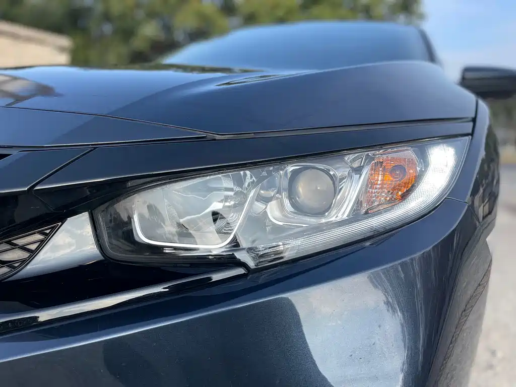Honda Civic — фото 16