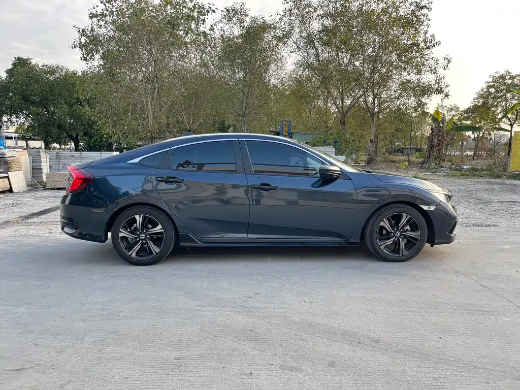 Honda Civic — фото 4