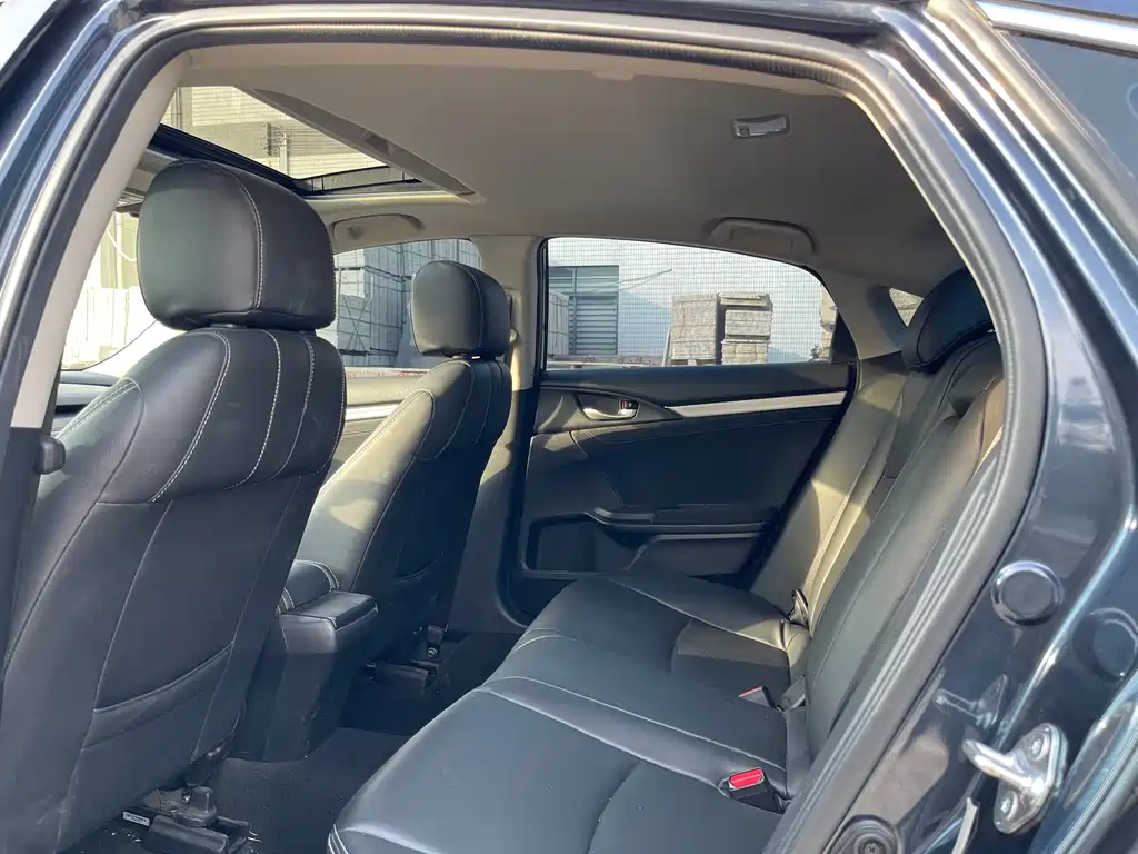 Honda Civic — фото 7