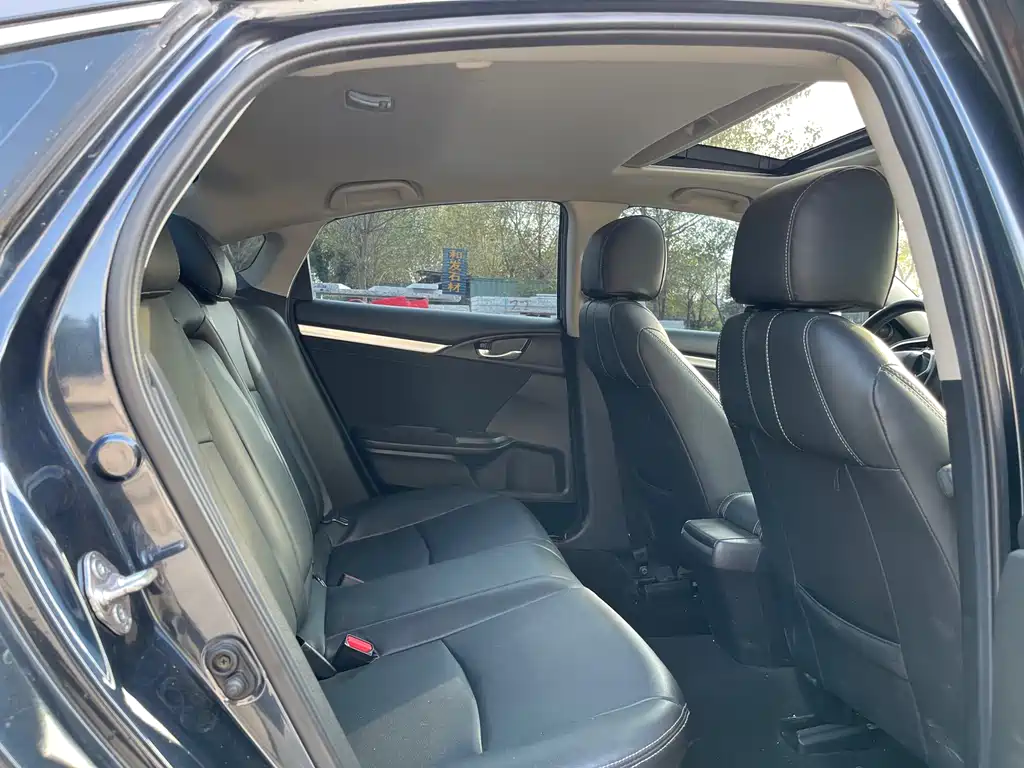 Honda Civic — фото 9