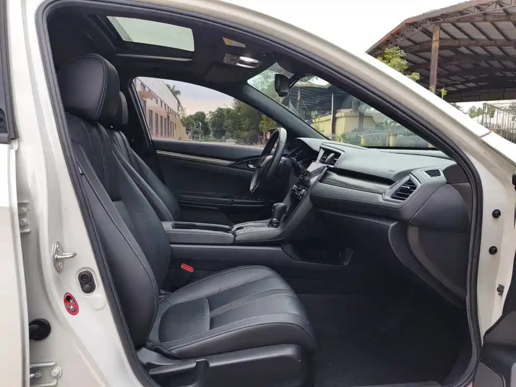 Honda Civic — фото 11