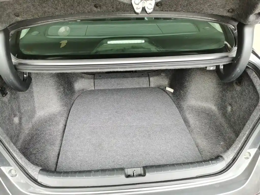 Honda Accord — фото 19