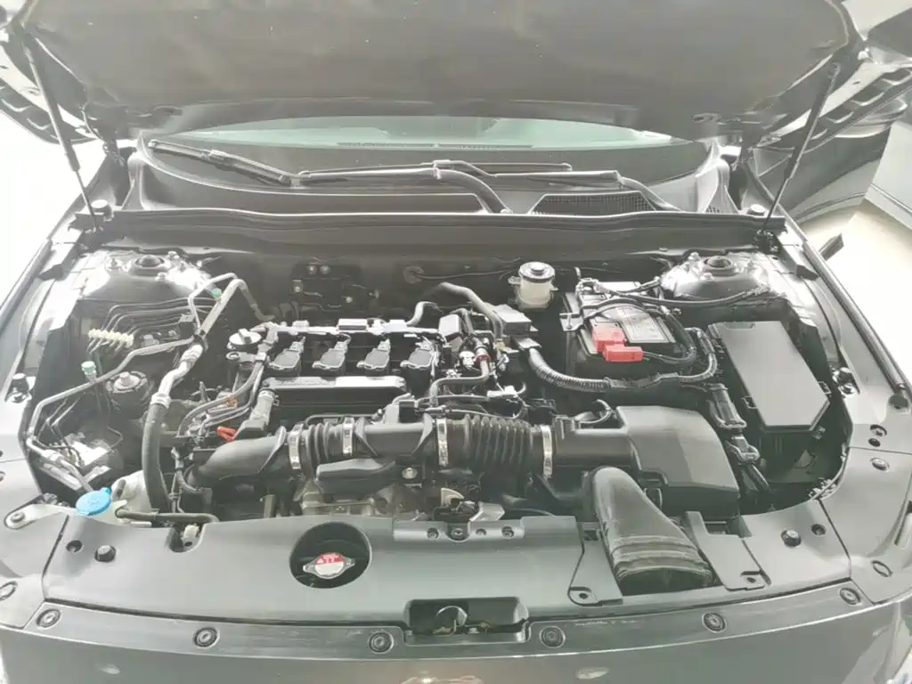 Honda Accord — фото 20
