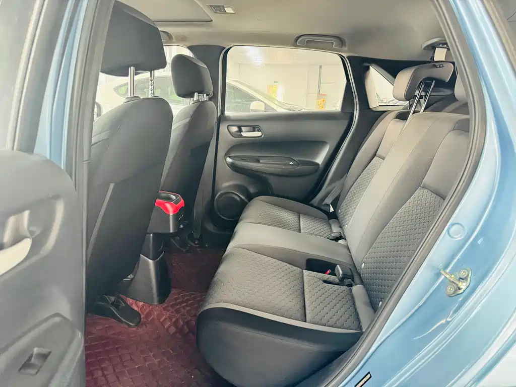 Honda Fit — фото 5