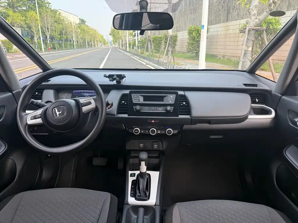 Honda Fit — фото 6