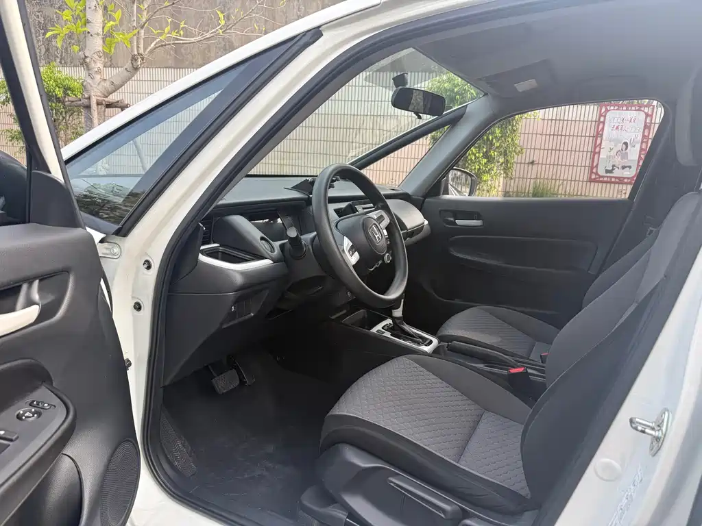 Honda Fit — фото 7