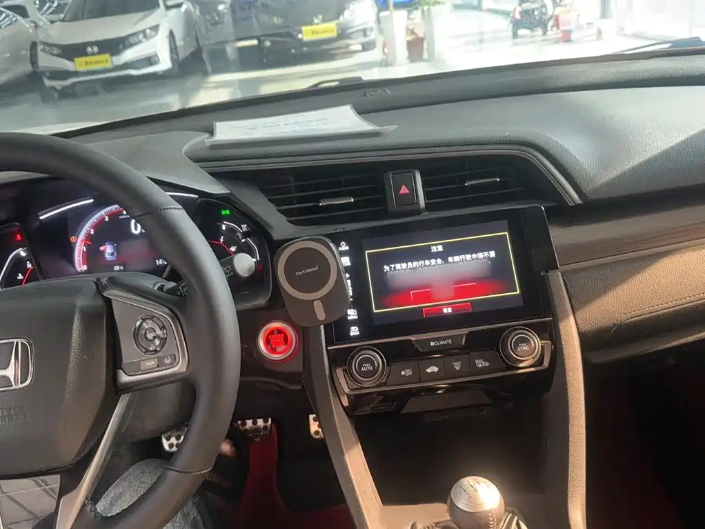 Honda Civic — фото 11