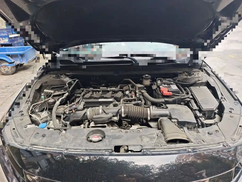 Honda Accord — фото 11