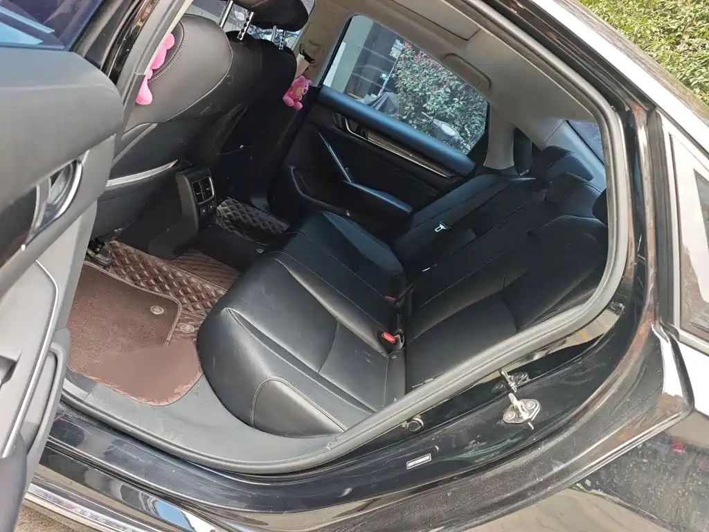 Honda Accord — фото 15